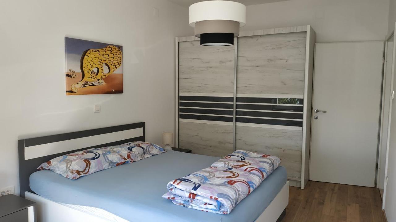 Apartman Katnic By The Beach Crikvenica Exterior photo