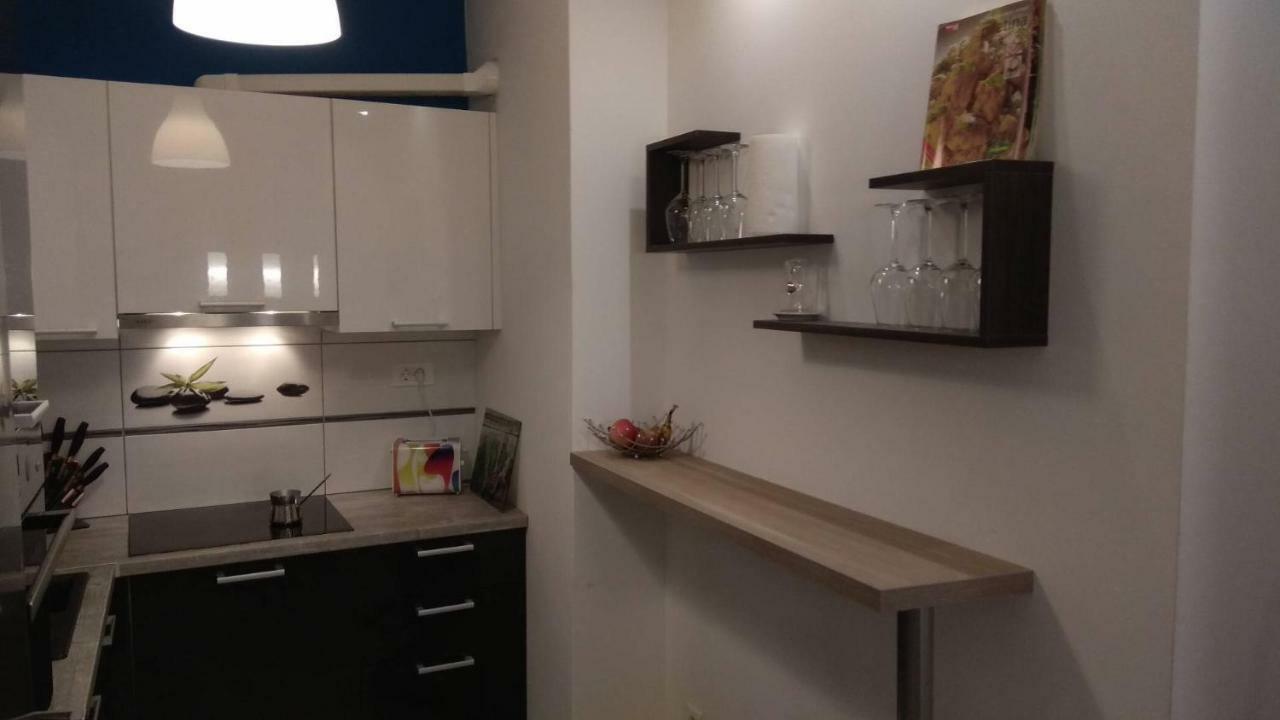 Apartman Katnic By The Beach Crikvenica Exterior photo